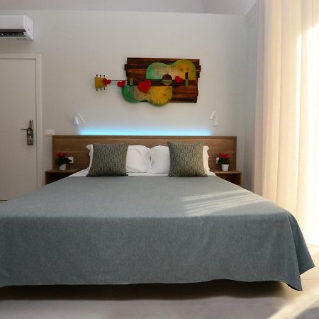 Dimora Del Cuore Guest House In Centro Vieste Luaran gambar